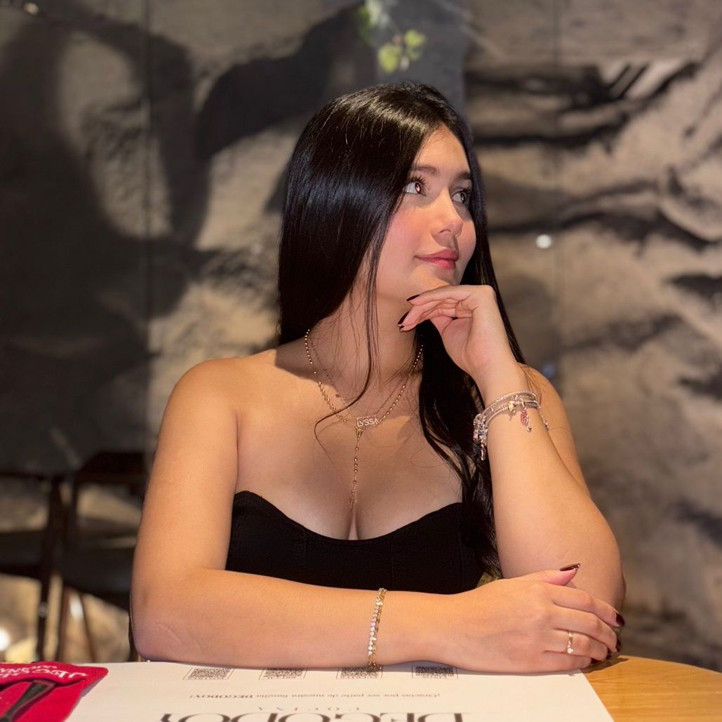 @lyssalozano