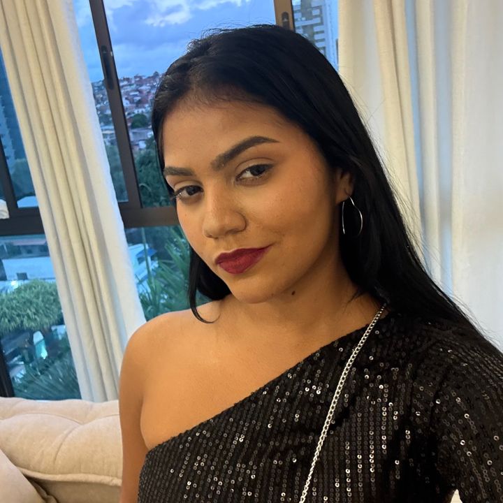 @maiaxz____