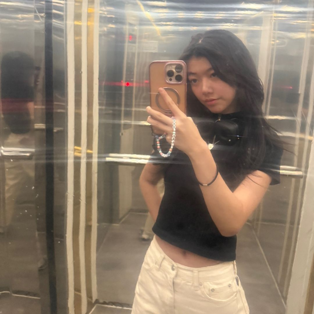 @mollyngocho