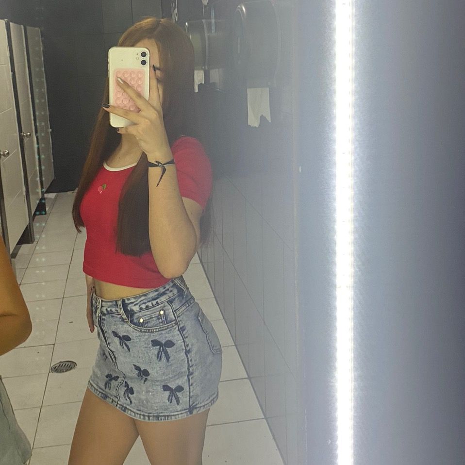 @naydelin2356