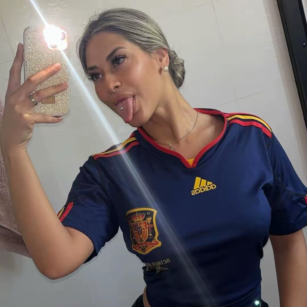 @nuriasantacreu_