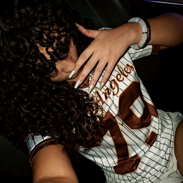@pequena_878