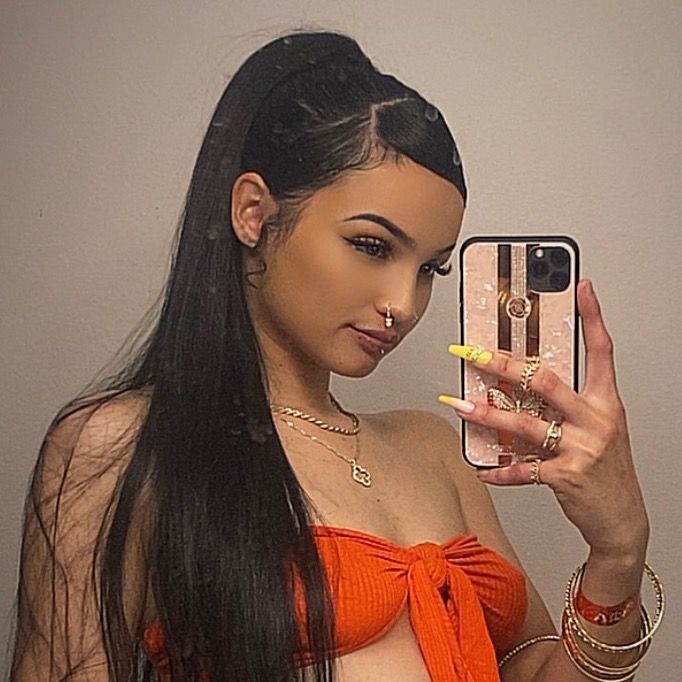 @raevenlashay