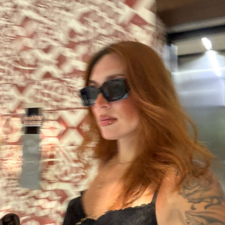 @realhotredheadxoxo