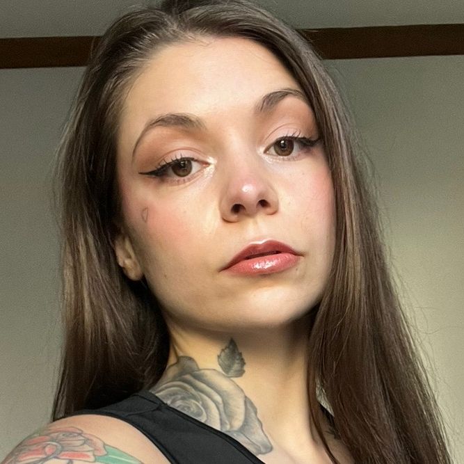 @rooomanee