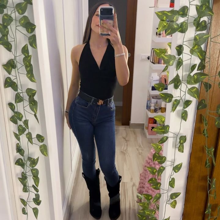 @secundariacarlota