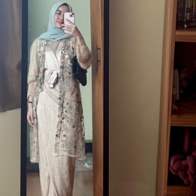 @sideofputri