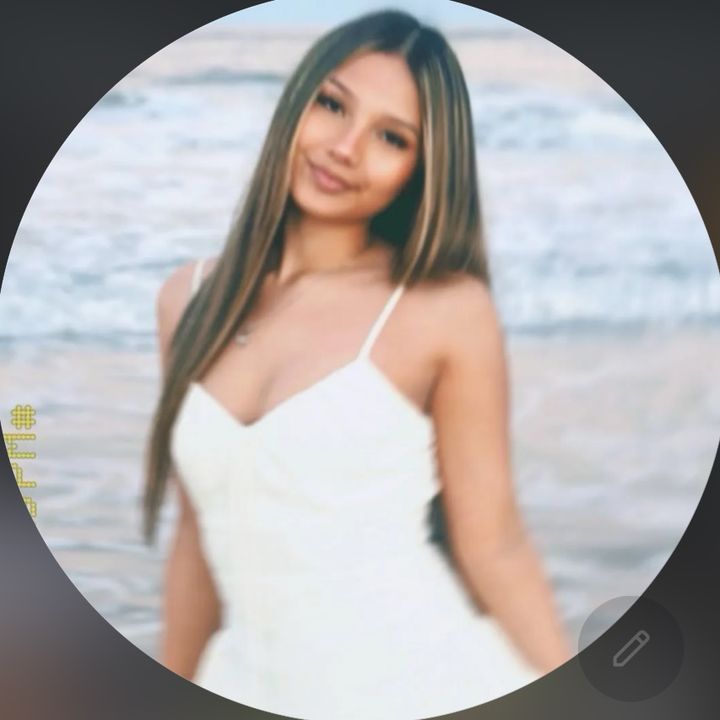 @stashaguthriee