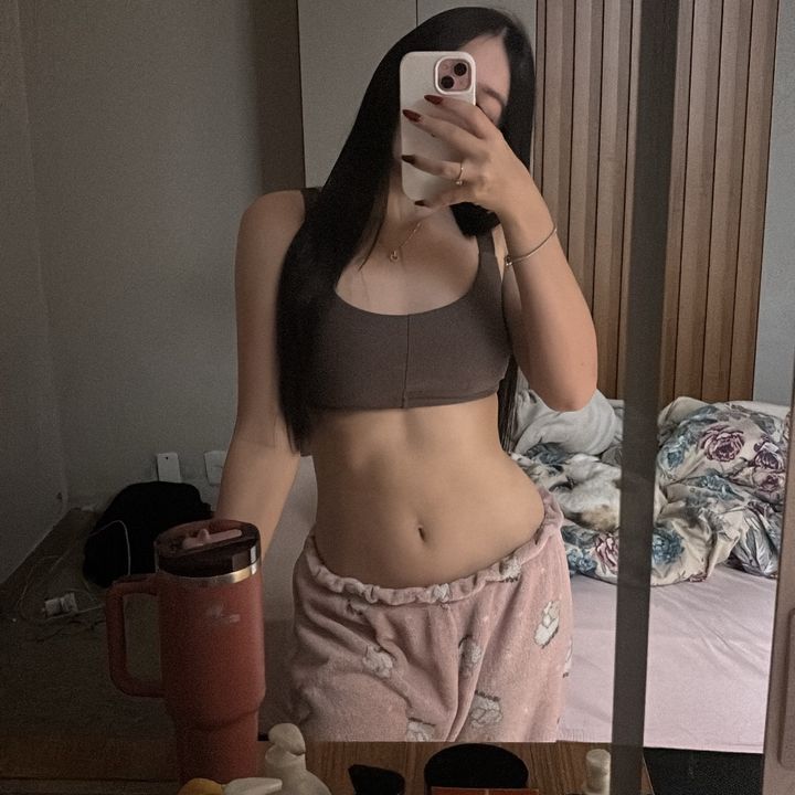 @szhbely