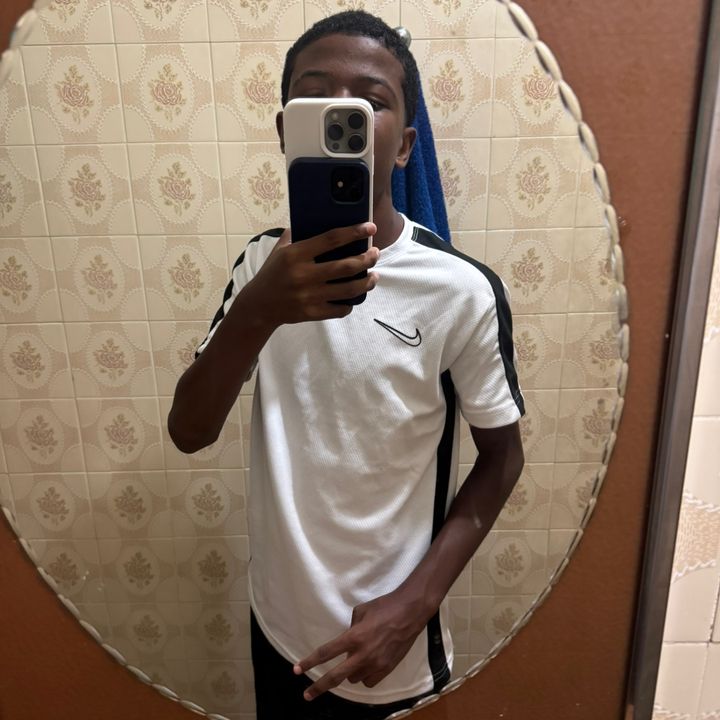 @tavinlives_