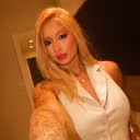 @thayza_vic