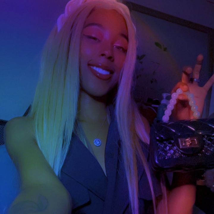 @thegeekykayy