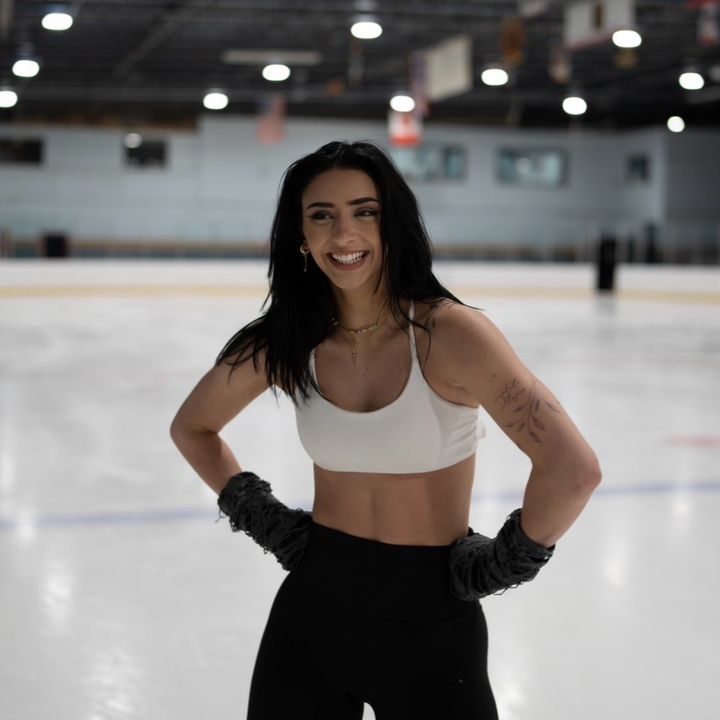 @thelizalowe