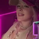 @thewhitedovee