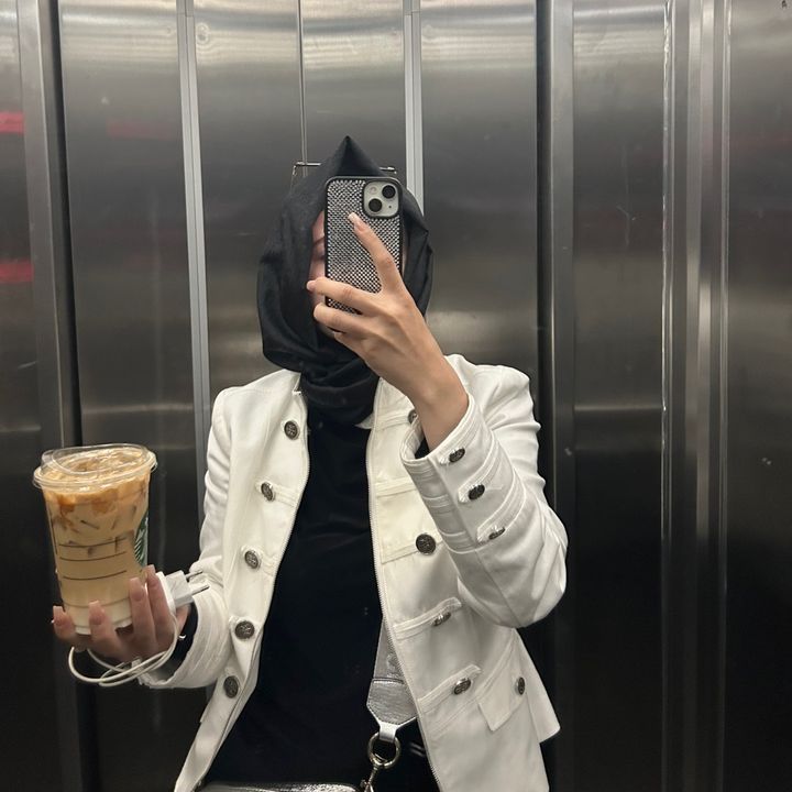 @user573635548