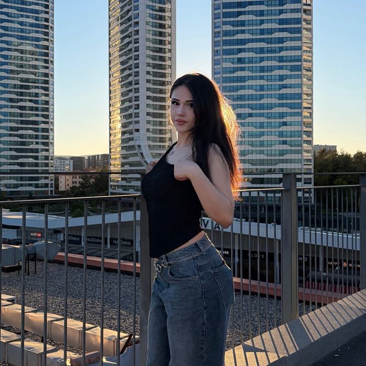 @user9971394110