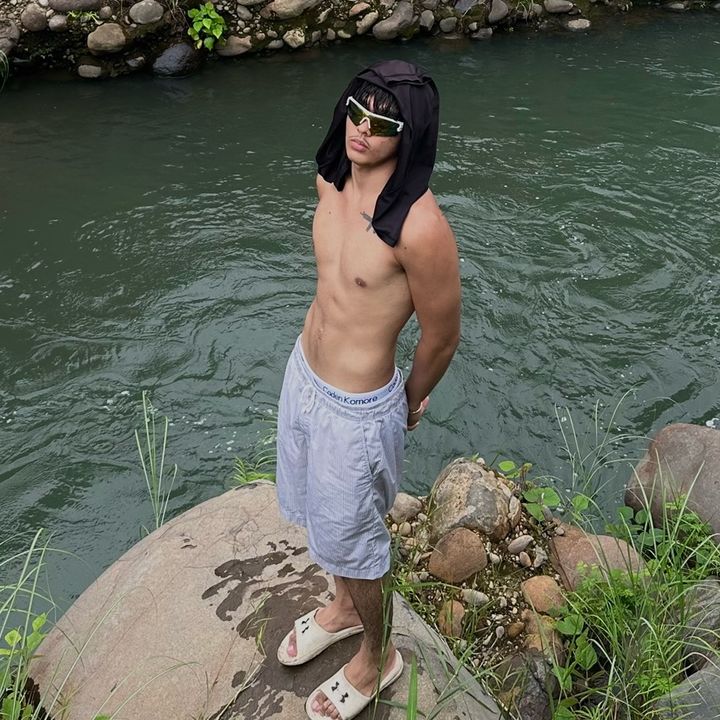 @whotfxynn
