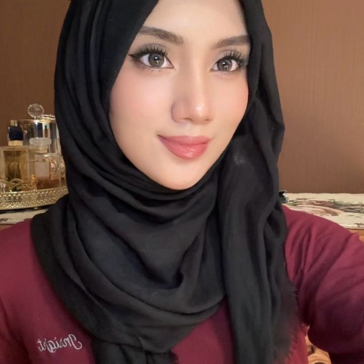 @yahjasminee