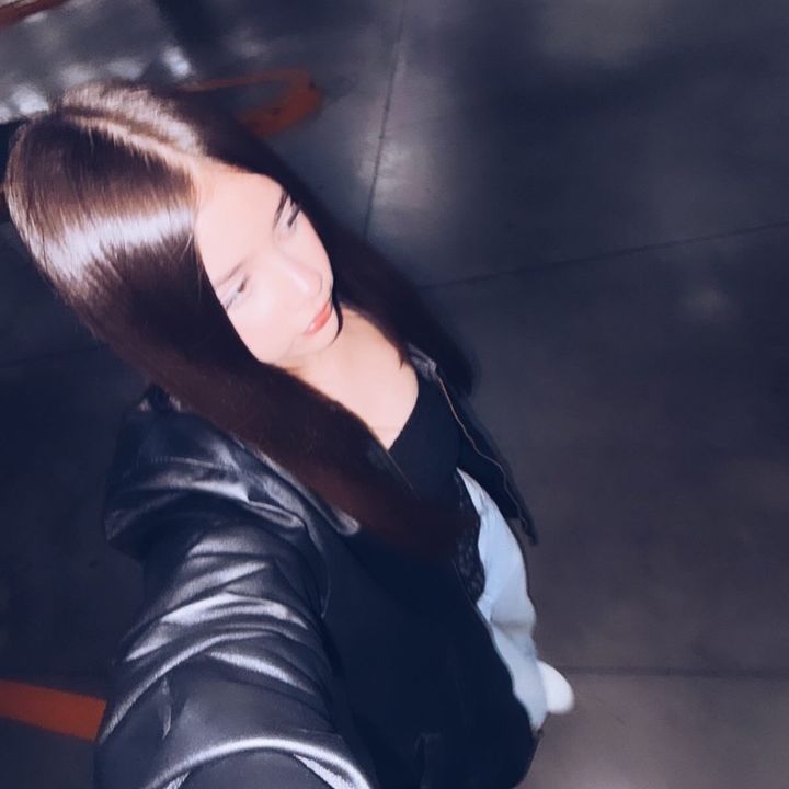 @yareliveee