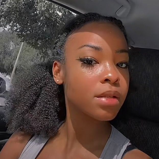 @zuribellarose