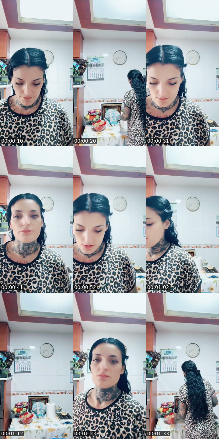 TikTok live: Buena vibra mi gente 🌻 by @carlosazahara
