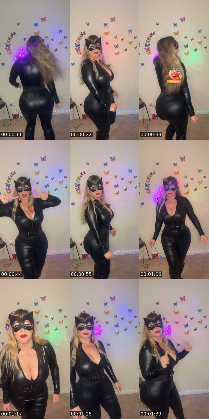 TikTok live: Meow 😻 by @baihtx