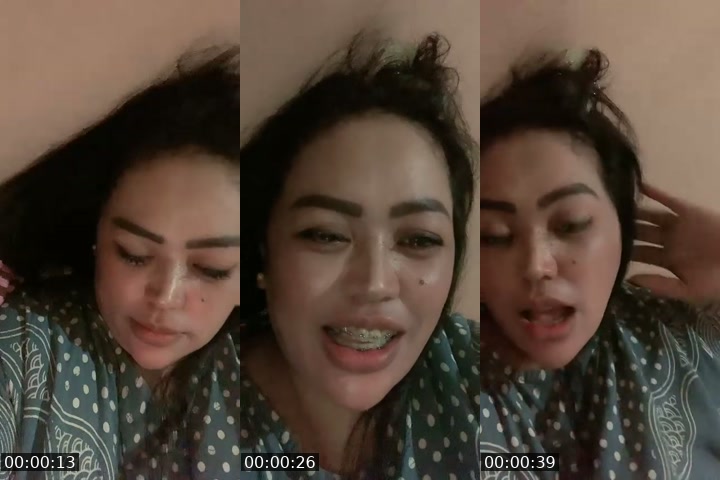 TikTok live: 0882005389791 by @artikanikita