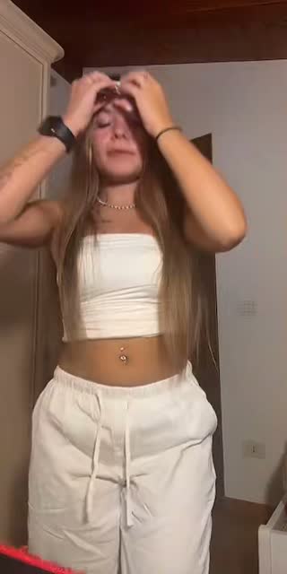 Italy TikTok live: shopping by @_aaaurora.giannese_