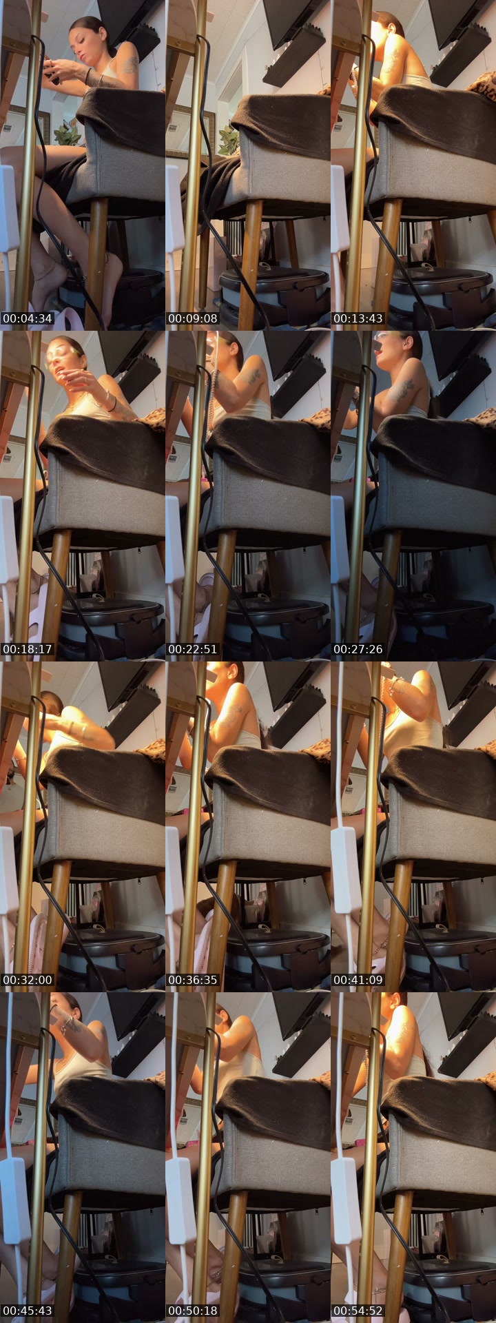 TikTok live: Do nails with me by @goddessraneesa