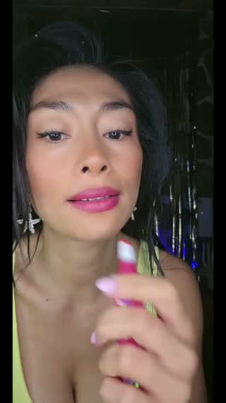 TikTok live: TGIF 🥰 by @filipina_nurserosie
