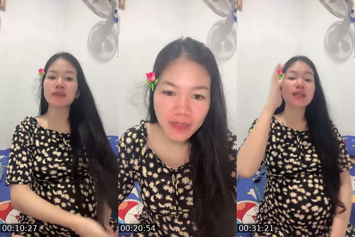 TikTok live: bumil gen z🥵😋 by @sntia_nr