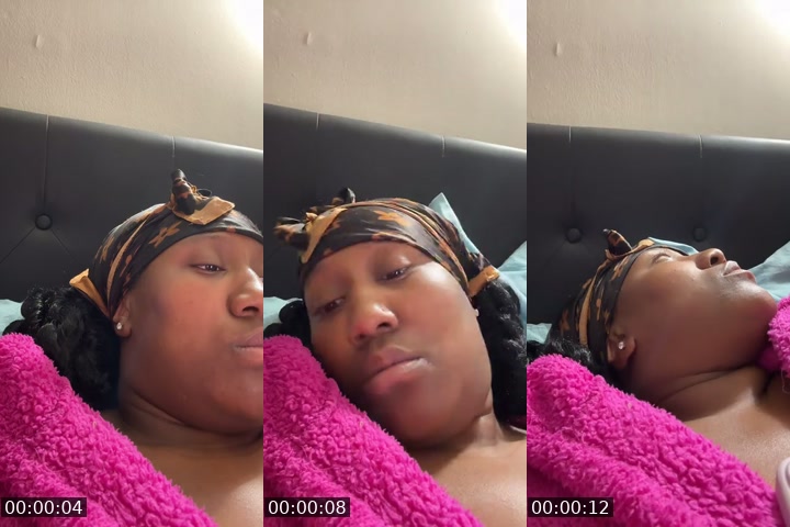 Past TikTok live: Late night talks with Nique🥴 by @thatsniquee1