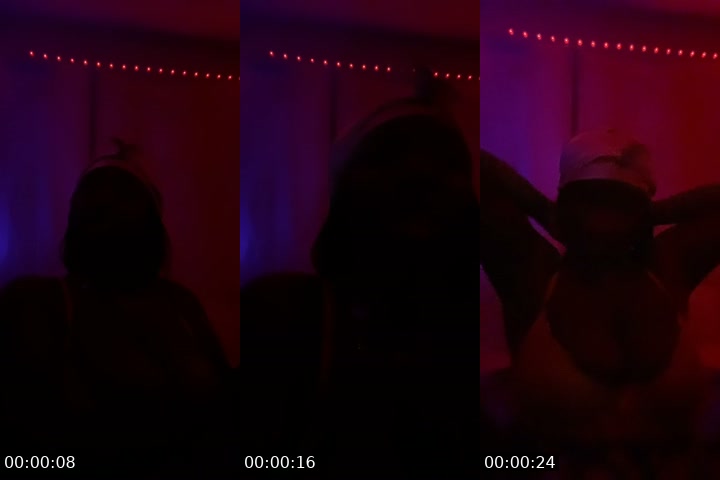 TikTok live: 18+ by @mommyyamm_