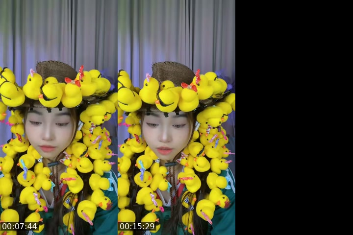TikTok live: The 1st livestream in USA 👋🏼 by @elly_sw1