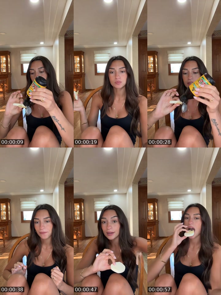 TikTok live: New YT video up :) by @.sammirose