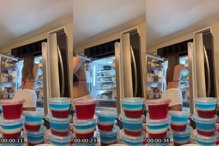 @elis.eyesonly TikTok live from 2026-07-04