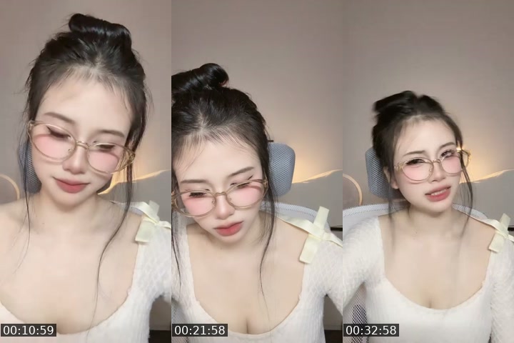 TikTok live: Xin chào by @calemsiculaa