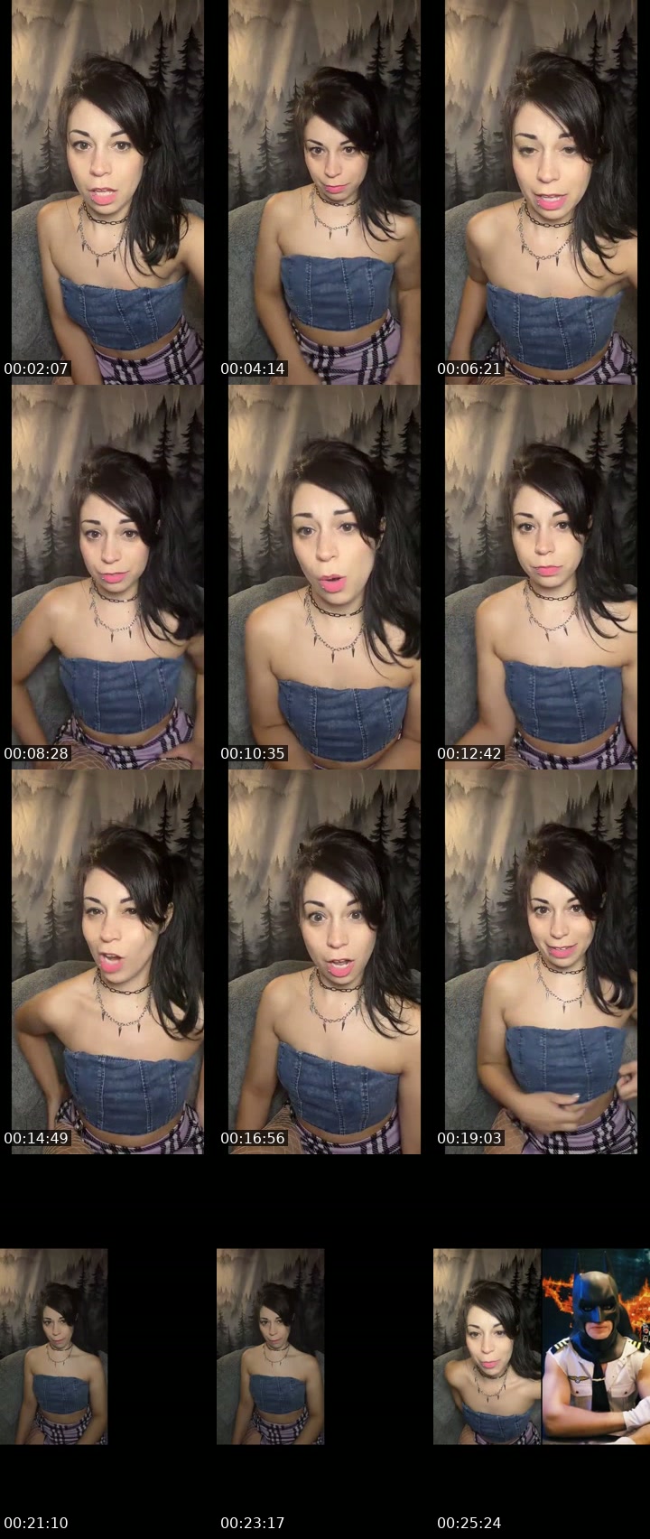 TikTok live: Foxy Roxy herself 🦊 by @foxyr0xxy