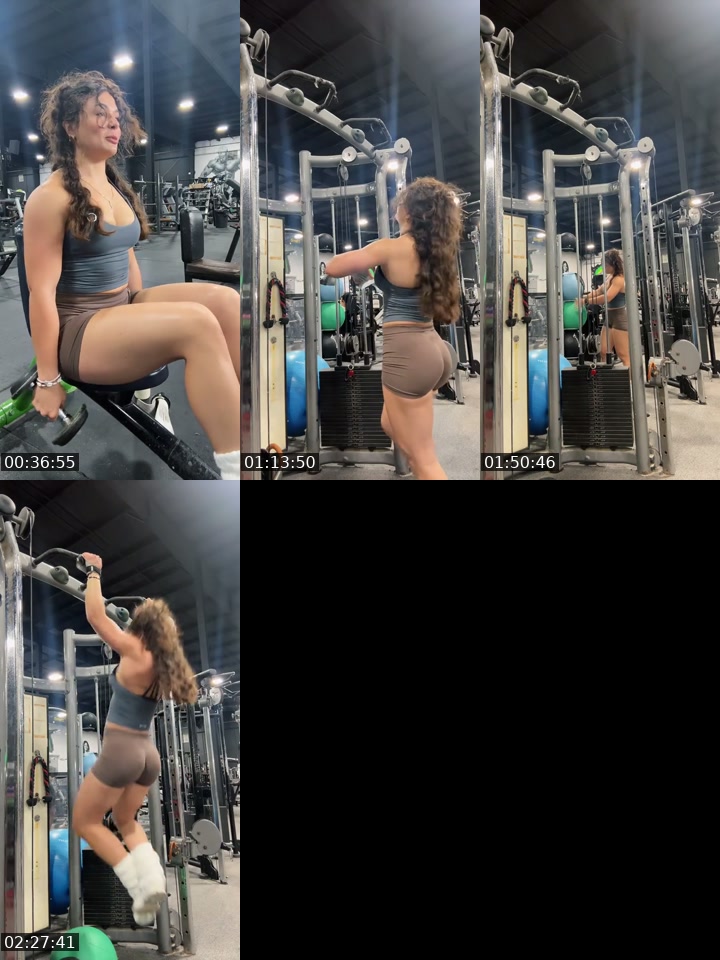TikTok live: big backs welcomed🧚 by @psiilocyn
