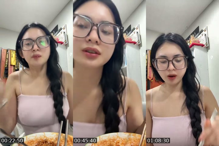 TikTok live: watch me eat by @vejoan