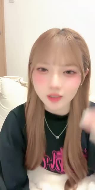 TikTok live: ルキルキの初恋ホワイト‎🤍 by @rookey_konoa