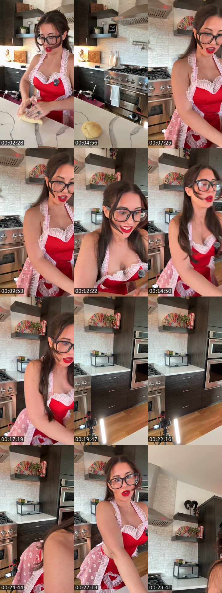 TikTok live: In the kitchen with Jessuhh by @bakingwithjess2