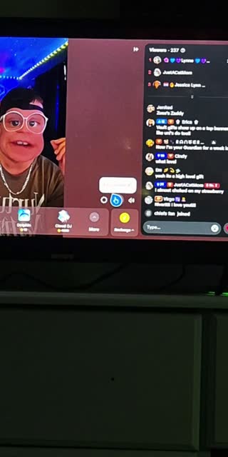 TikTok live: Be Respect by @amandasbeardedbitch420