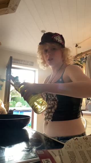 TikTok live: submit confessions in my bio!! by @stcrbcbies