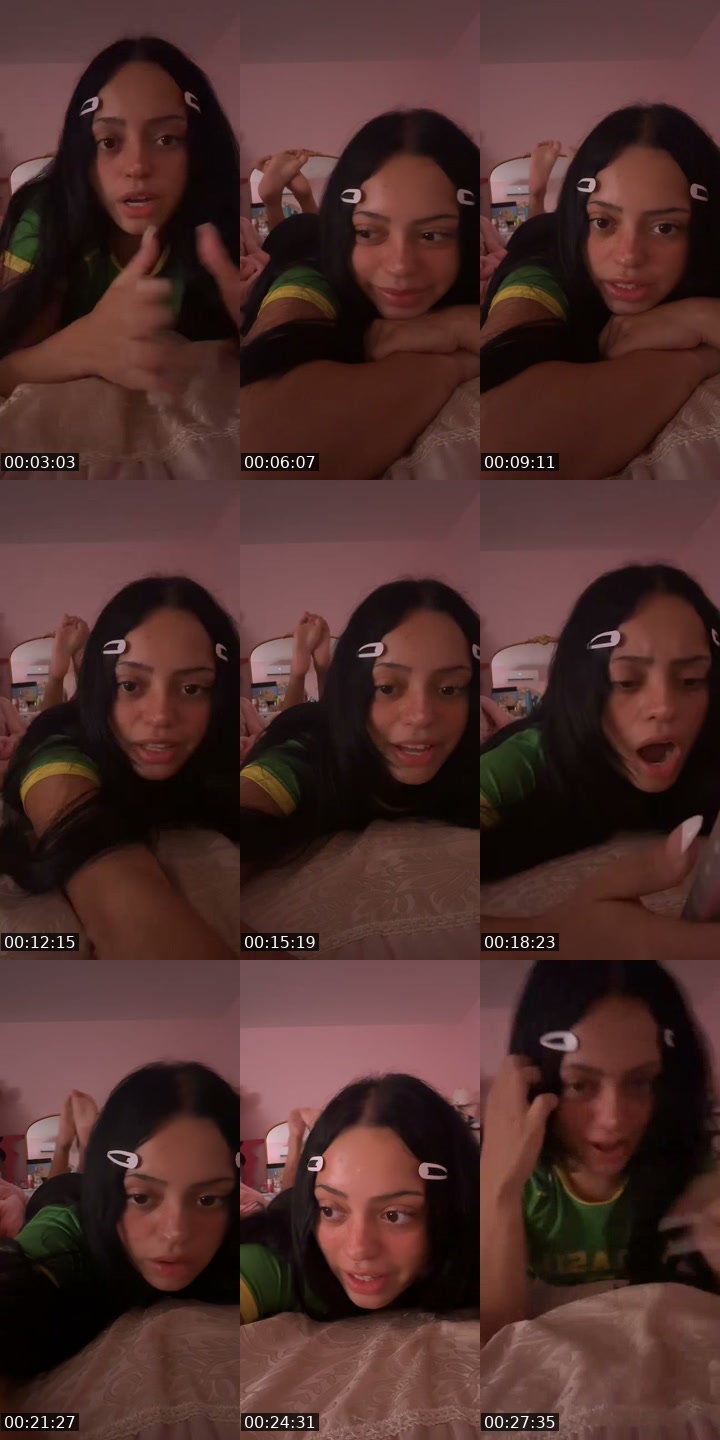 TikTok live: Hey by @hatsunelils