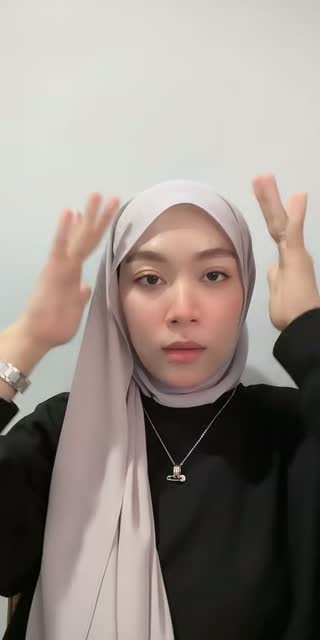 Malaysia TikTok live: Semoga ade rezeki new task ❤️🤲🏻 by @zzy.honey