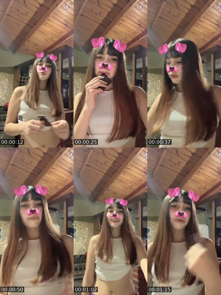 TikTok live: Holis by @.arianaaa4