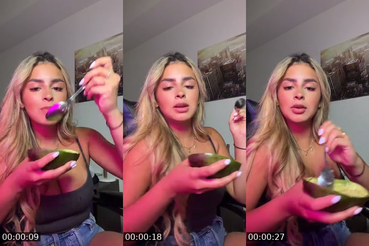 TikTok live: BRING 💨 ALL DAY LIVE by @prettyblissxo