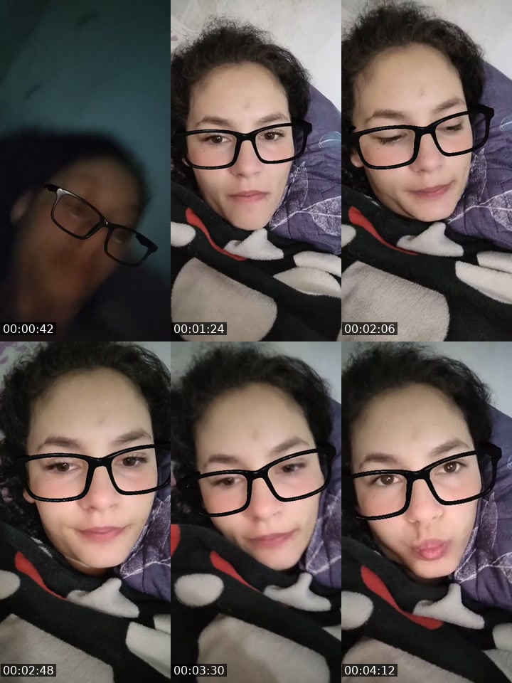 TikTok live: hol quien esta despierto by @flacafeliz04