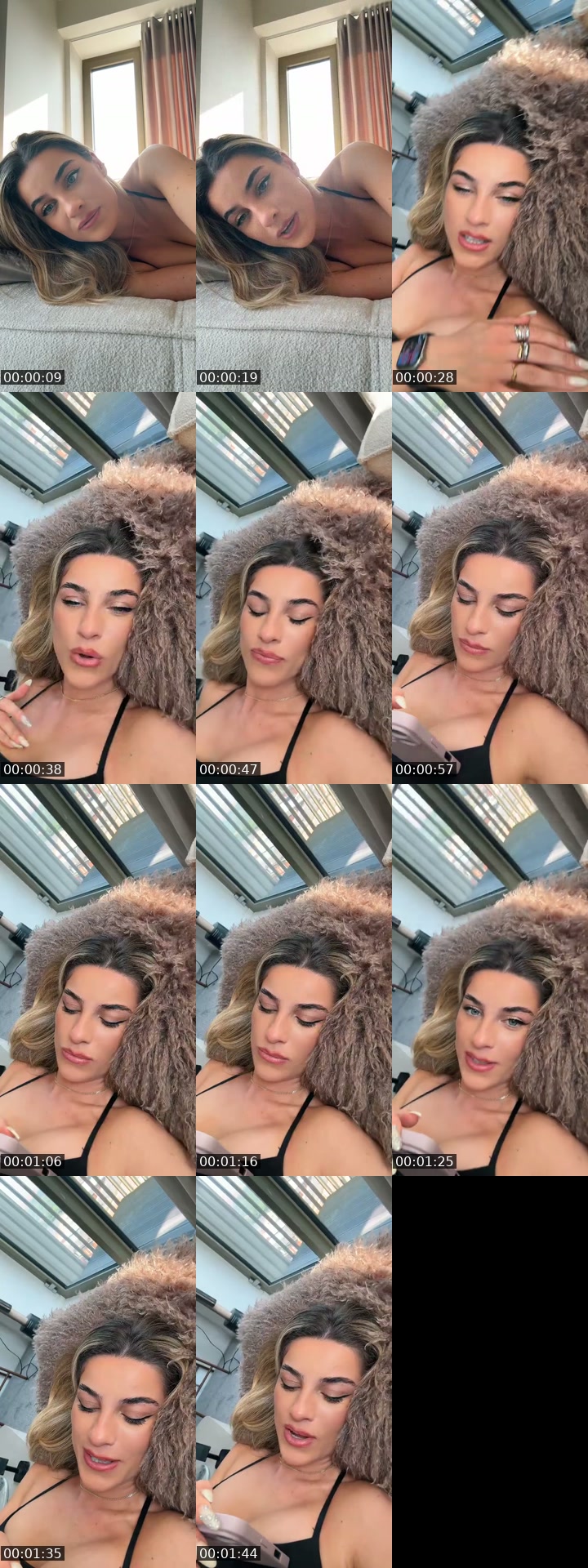 TikTok live: Come say heyyyy 🦋😏 by @jazzzyls